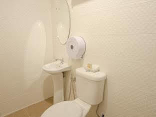 Cosy Inn Kuah Exterior photo
